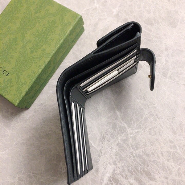 グッチ財布 レプリカ角部分ディテール